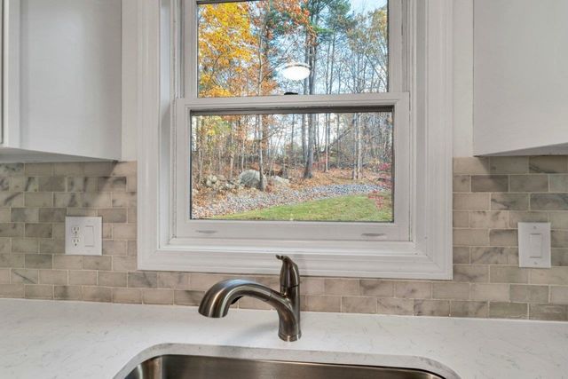 147 Weirs Blvd Unit 7, Laconia, NH 03246