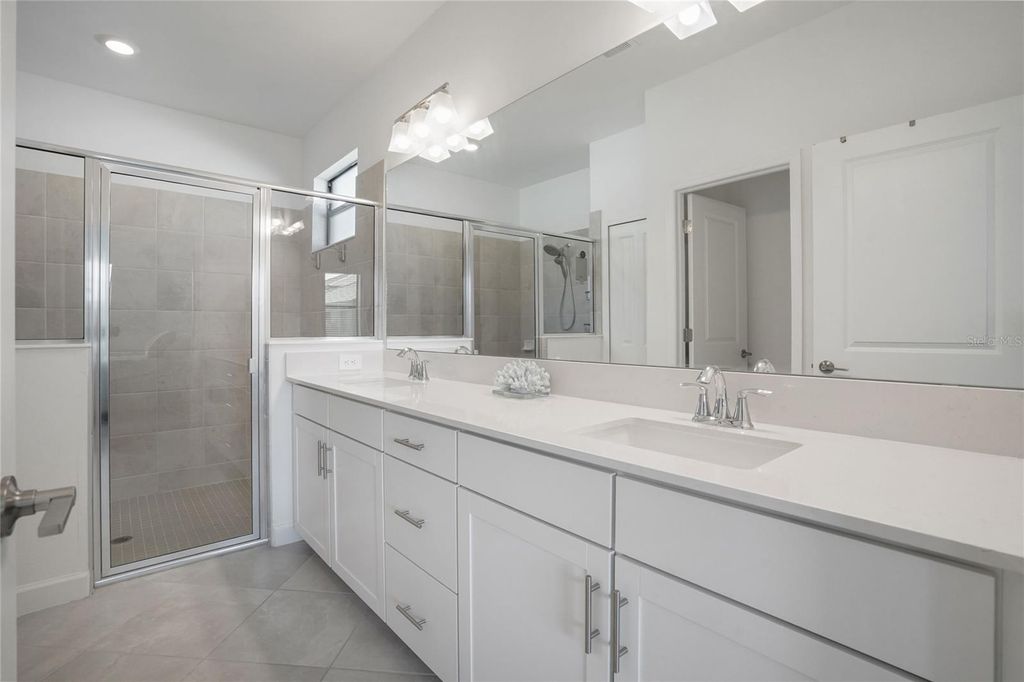 Image 22 of property listing at 4971 OYSTER PEARL STREET, Bradenton, FL 34211