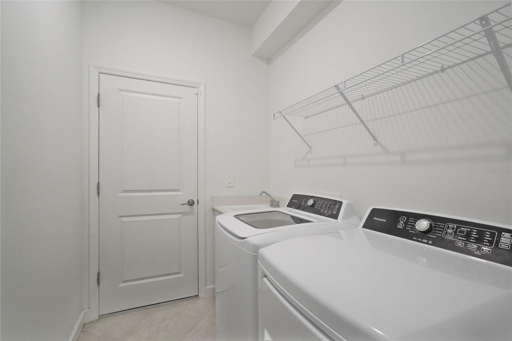 Image 34 of property listing at 4971 OYSTER PEARL STREET, Bradenton, FL 34211