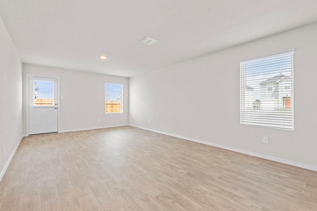 200 Varner WAY, Maxwell, TX 78656
