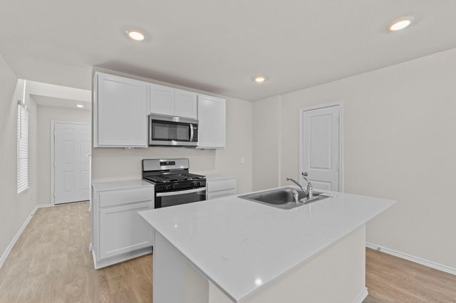 200 Varner WAY, Maxwell, TX 78656