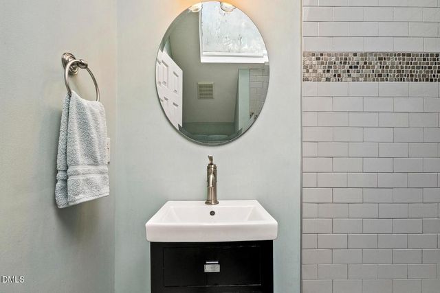 104 Links End Drive, Cary, NC 27513