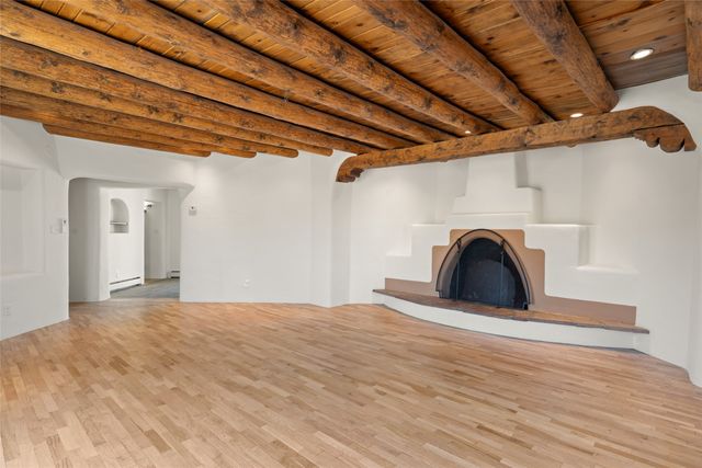 2347 Botulph Road, Santa Fe, NM 87505