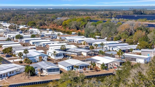 106 S SAINT THOMAS CIRCLE, Apollo Beach, FL 33572