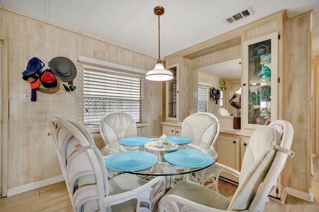 106 S SAINT THOMAS CIRCLE, Apollo Beach, FL 33572