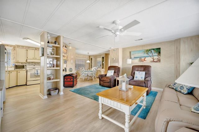 106 S SAINT THOMAS CIRCLE, Apollo Beach, FL 33572