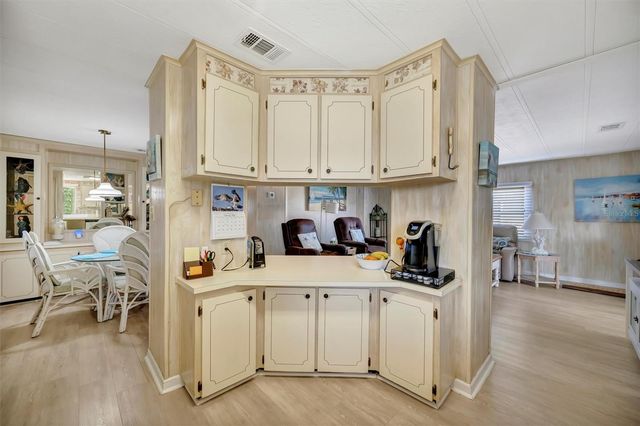 106 S SAINT THOMAS CIRCLE, Apollo Beach, FL 33572