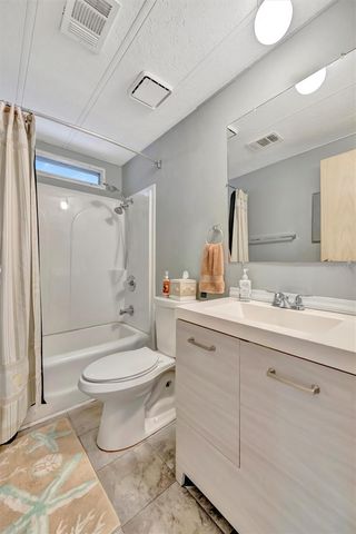 106 S SAINT THOMAS CIRCLE, Apollo Beach, FL 33572