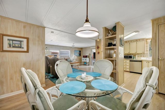 106 S SAINT THOMAS CIRCLE, Apollo Beach, FL 33572