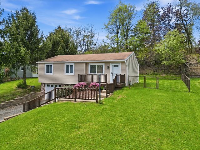 3522 Woodlake Drive, West Deer, PA 16046