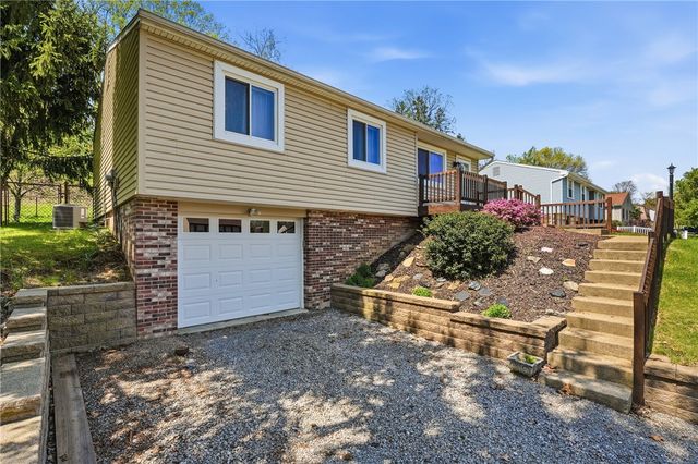 3522 Woodlake Drive, West Deer, PA 16046