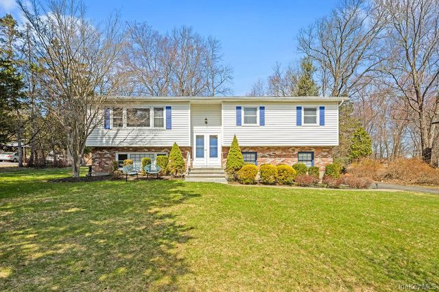 29 Sandy Brook Drive, Spring Valley, NY 10977