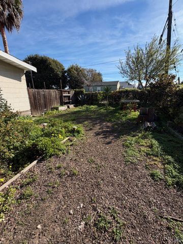 2002 marin St, Vallejo, CA 94590