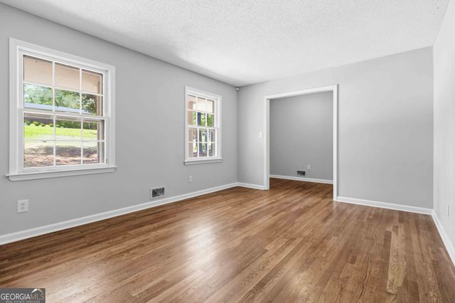 4204 Williamsburg Drive, Atlanta, GA 30337