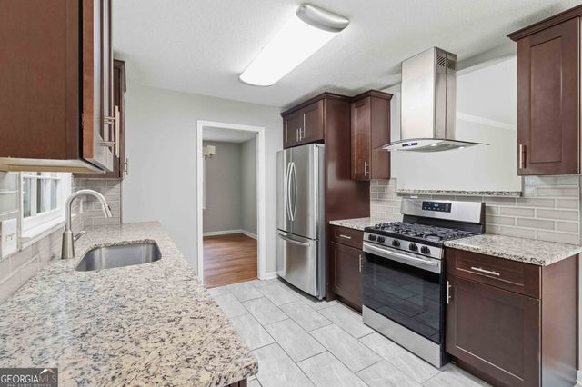 4204 Williamsburg Drive, Atlanta, GA 30337