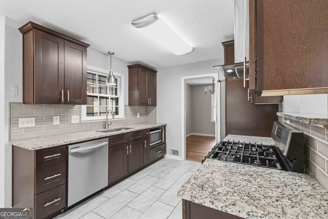 4204 Williamsburg Drive, Atlanta, GA 30337
