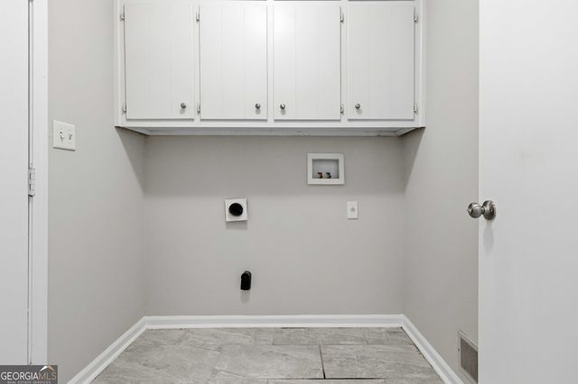 4204 Williamsburg Drive, Atlanta, GA 30337