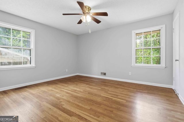 4204 Williamsburg Drive, Atlanta, GA 30337