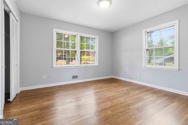 4204 Williamsburg Drive, Atlanta, GA 30337