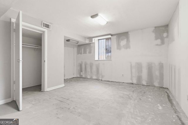 4204 Williamsburg Drive, Atlanta, GA 30337