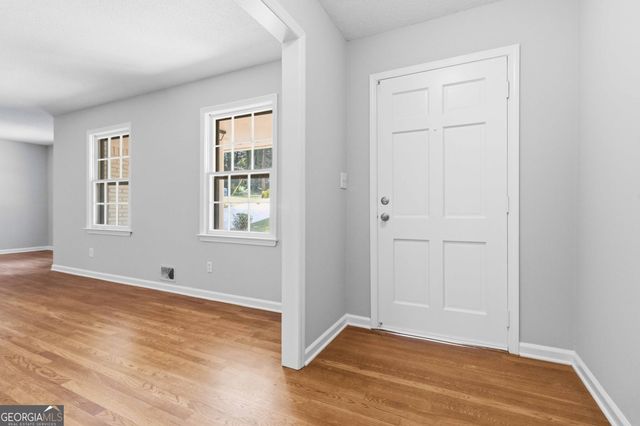 4204 Williamsburg Drive, Atlanta, GA 30337