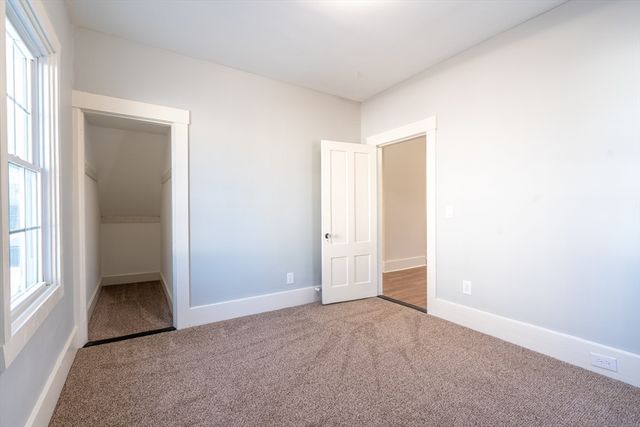 114 Green St, Gardner, MA 01440