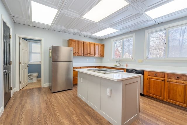 114 Green St, Gardner, MA 01440