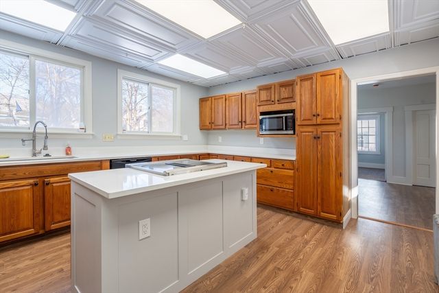 114 Green St, Gardner, MA 01440