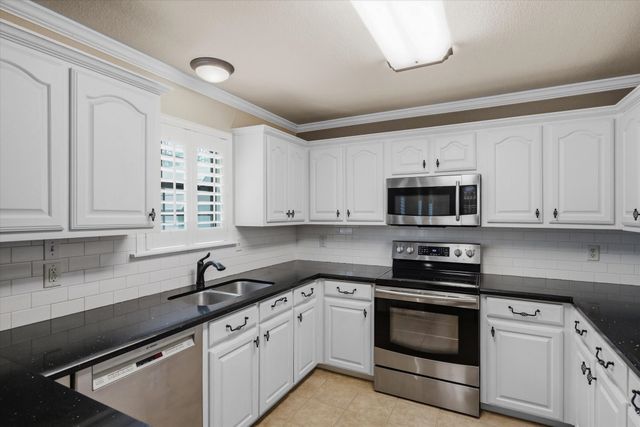 190 Westshore Drive, Wills Point, TX 75169