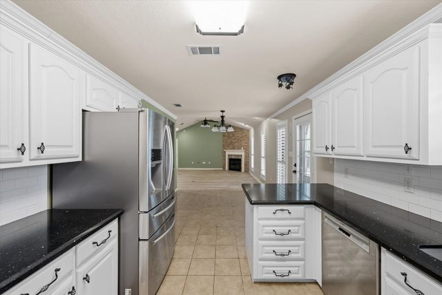 190 Westshore Drive, Wills Point, TX 75169