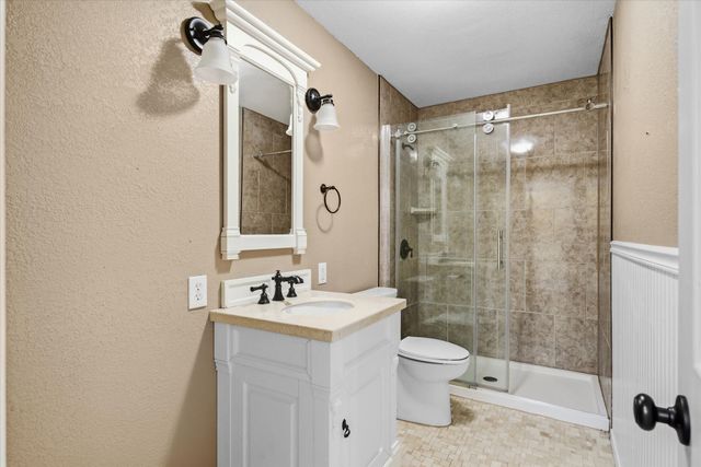 190 Westshore Drive, Wills Point, TX 75169