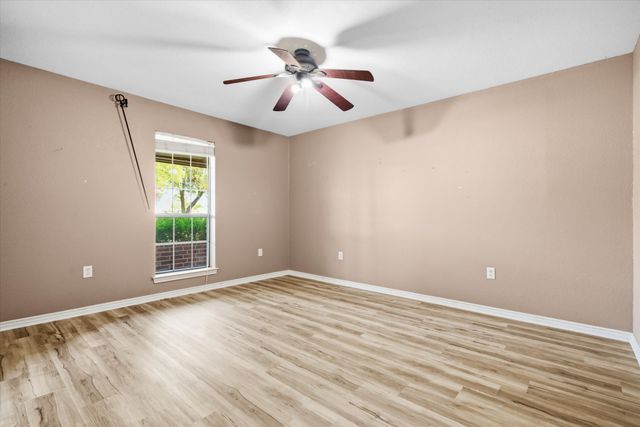 190 Westshore Drive, Wills Point, TX 75169