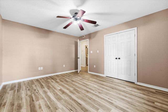 190 Westshore Drive, Wills Point, TX 75169