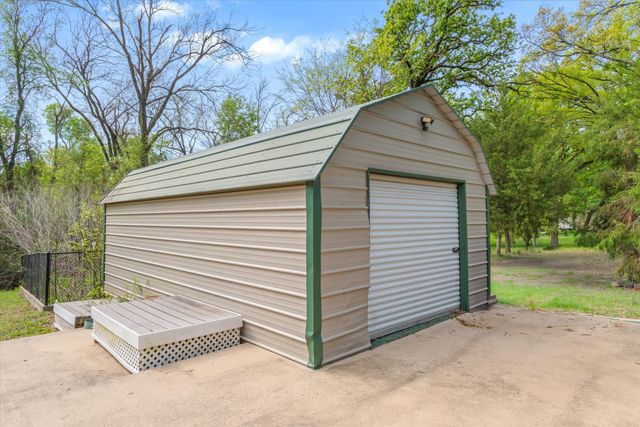 190 Westshore Drive, Wills Point, TX 75169