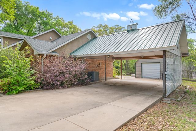 190 Westshore Drive, Wills Point, TX 75169