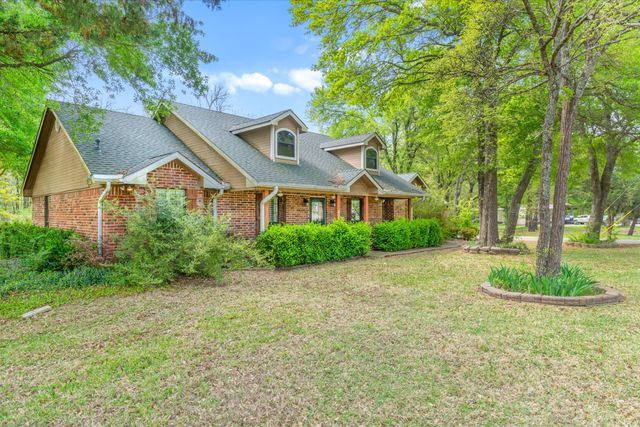 190 Westshore Drive, Wills Point, TX 75169