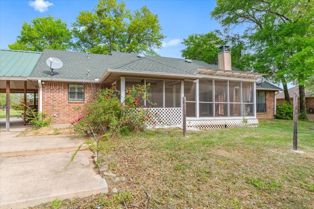 190 Westshore Drive, Wills Point, TX 75169