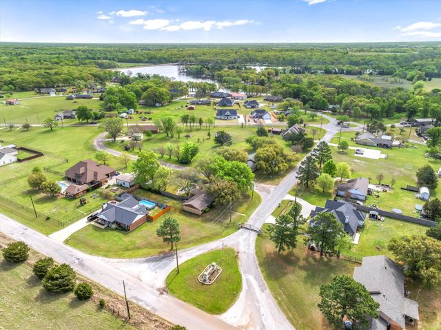 190 Westshore Drive, Wills Point, TX 75169