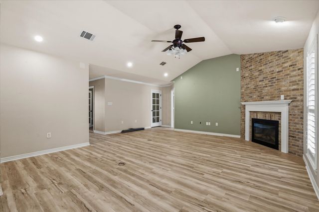 190 Westshore Drive, Wills Point, TX 75169