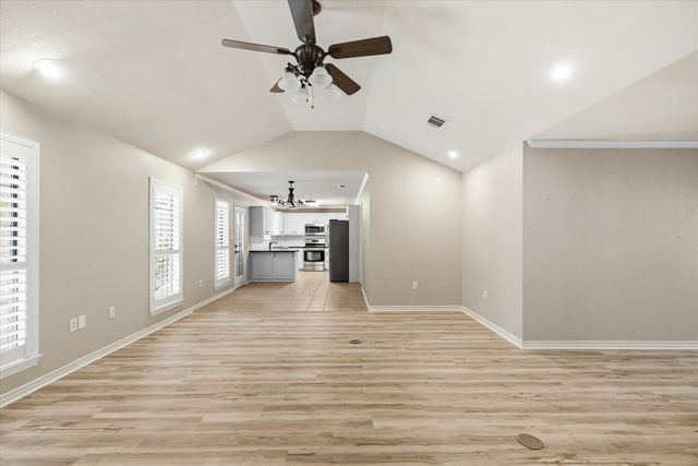 190 Westshore Drive, Wills Point, TX 75169