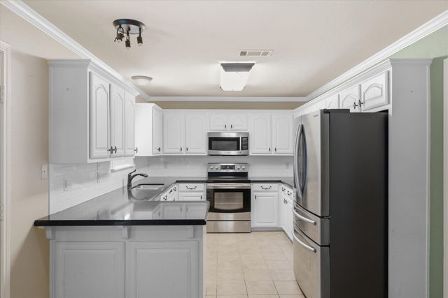 190 Westshore Drive, Wills Point, TX 75169