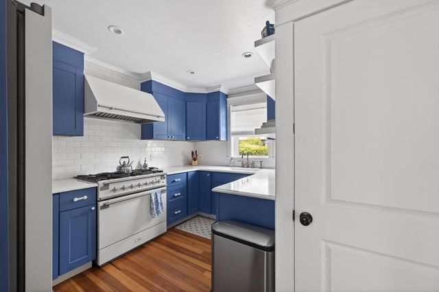 7 Verndale Circle, Bristol, RI 02809