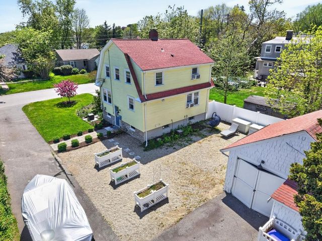7 Verndale Circle, Bristol, RI 02809