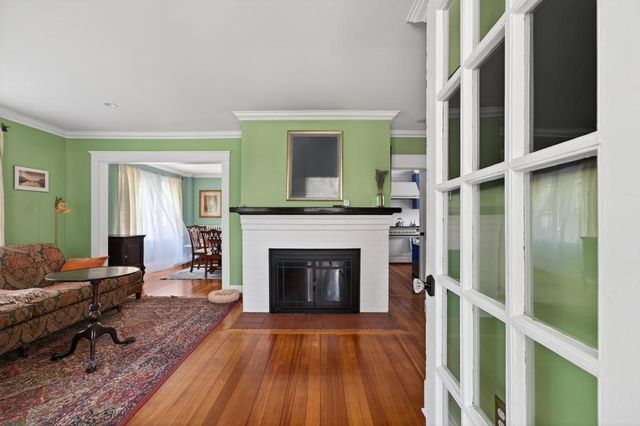 7 Verndale Circle, Bristol, RI 02809