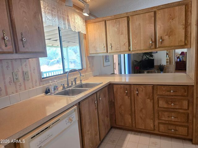 2233 E BEHREND Drive 51, Phoenix, AZ 85024
