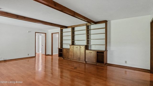306 Long Run Rd, Louisville, KY 40245