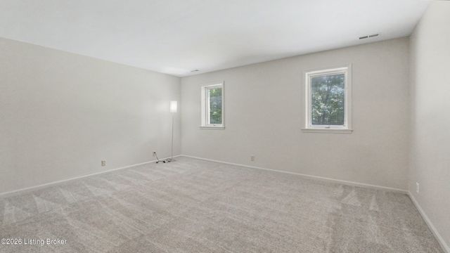 306 Long Run Rd, Louisville, KY 40245
