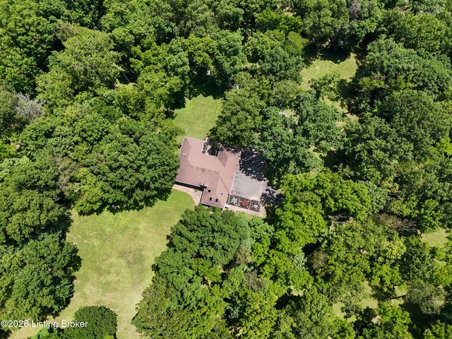 306 Long Run Rd, Louisville, KY 40245