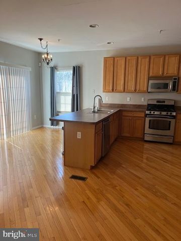 1802 NATHAN DR, Cinnaminson, NJ 08077