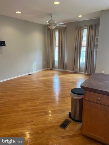 1802 NATHAN DR, Cinnaminson, NJ 08077